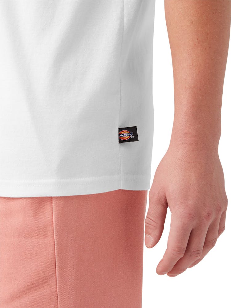 Numéro de l'image de la galerie de produits 4 pour le produit T-shirt graphique avec logo au dos - Homme