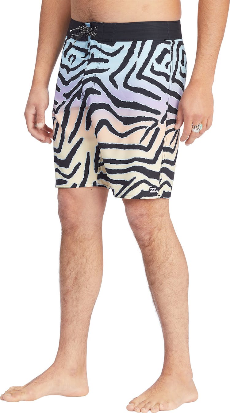 Product gallery image number 3 for product Sundays Pro 19 In Boardshorts - Men's 