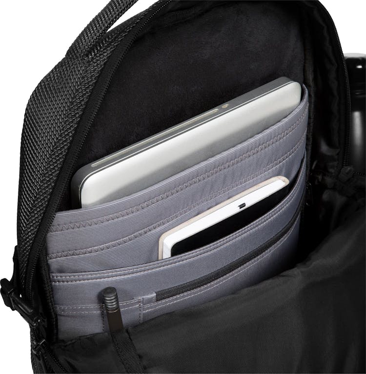 Product gallery image number 3 for product Tecum Medium Backpack 30L