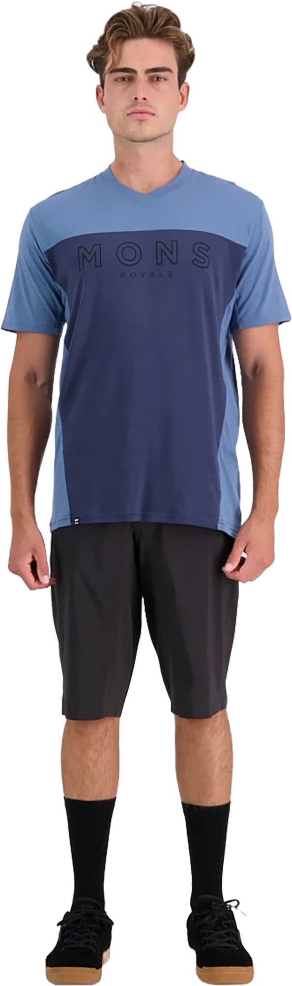 Numéro de l'image de la galerie de produits 3 pour le produit T-shirt à col en V Enduro de Redwood - Homme