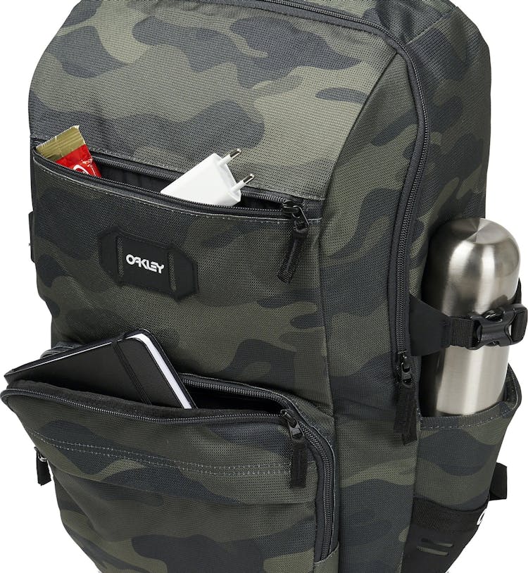 Product gallery image number 4 for product Street Pocket Backpack 28L