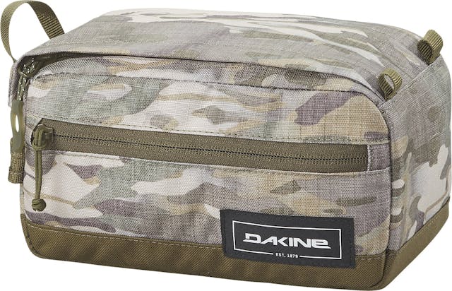 Product image for Groomer Medium Toiletry Kit 4L