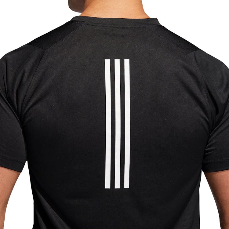 Numéro de l'image de la galerie de produits 2 pour le produit T-shirt FreeLift Sport Fitted 3 Stripes - Homme