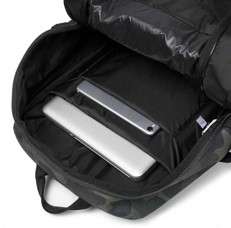 Product gallery image number 3 for product Street Pocket Backpack 28L