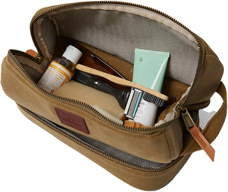 Product gallery image number 6 for product Traveler Dopp Kit 4L