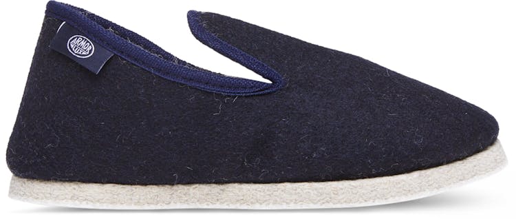 Product gallery image number 1 for product Maoutig Plain Slippers - Unisex